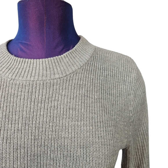 Laurie Felt Frilling Hem Round Neck‎ Bell Sleeve Gray Sweater Dress Size Small - Picture 3 of 9